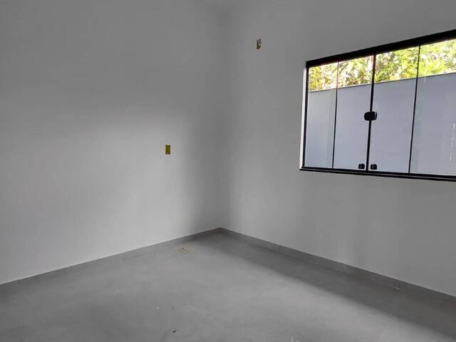 #4 - Casa para Venda em Barra Velha - SC